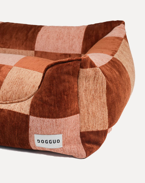 Dogguo hondenmand Blok Bruin/Peach